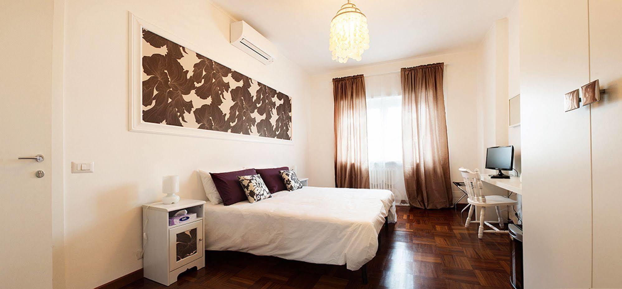 Rome&Suites Bagian luar foto