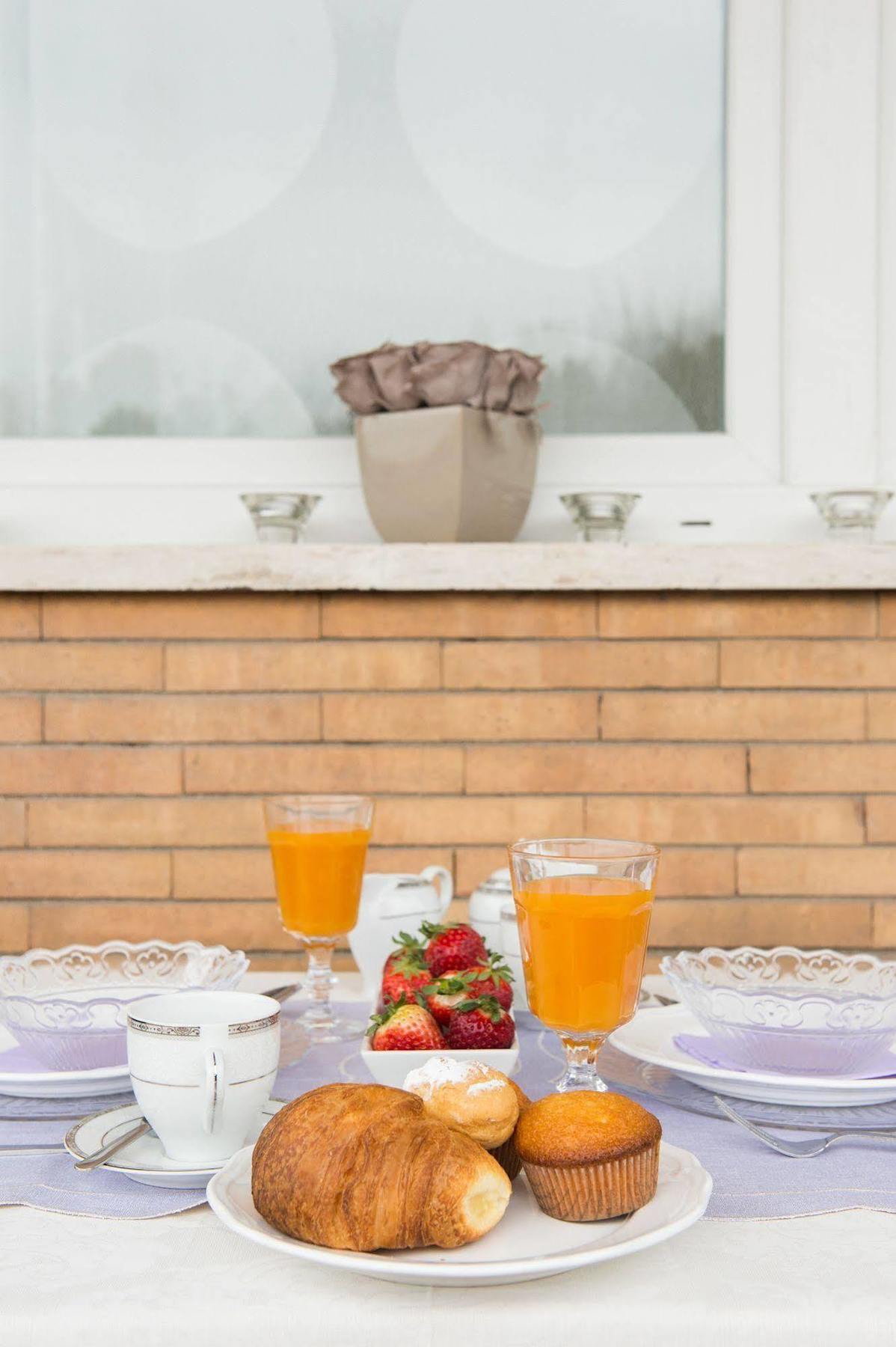 Rome&Suites Bagian luar foto